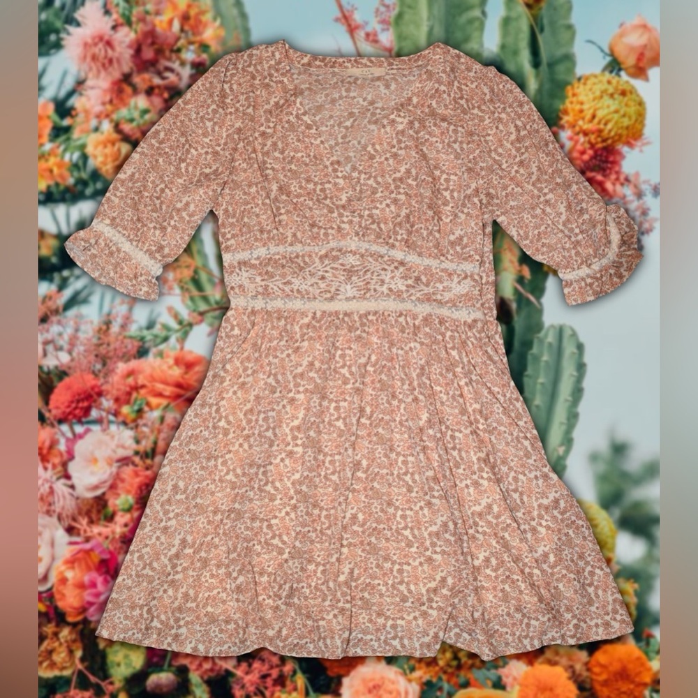 Chelsea & Violet Floral Mini Dress Sz M
